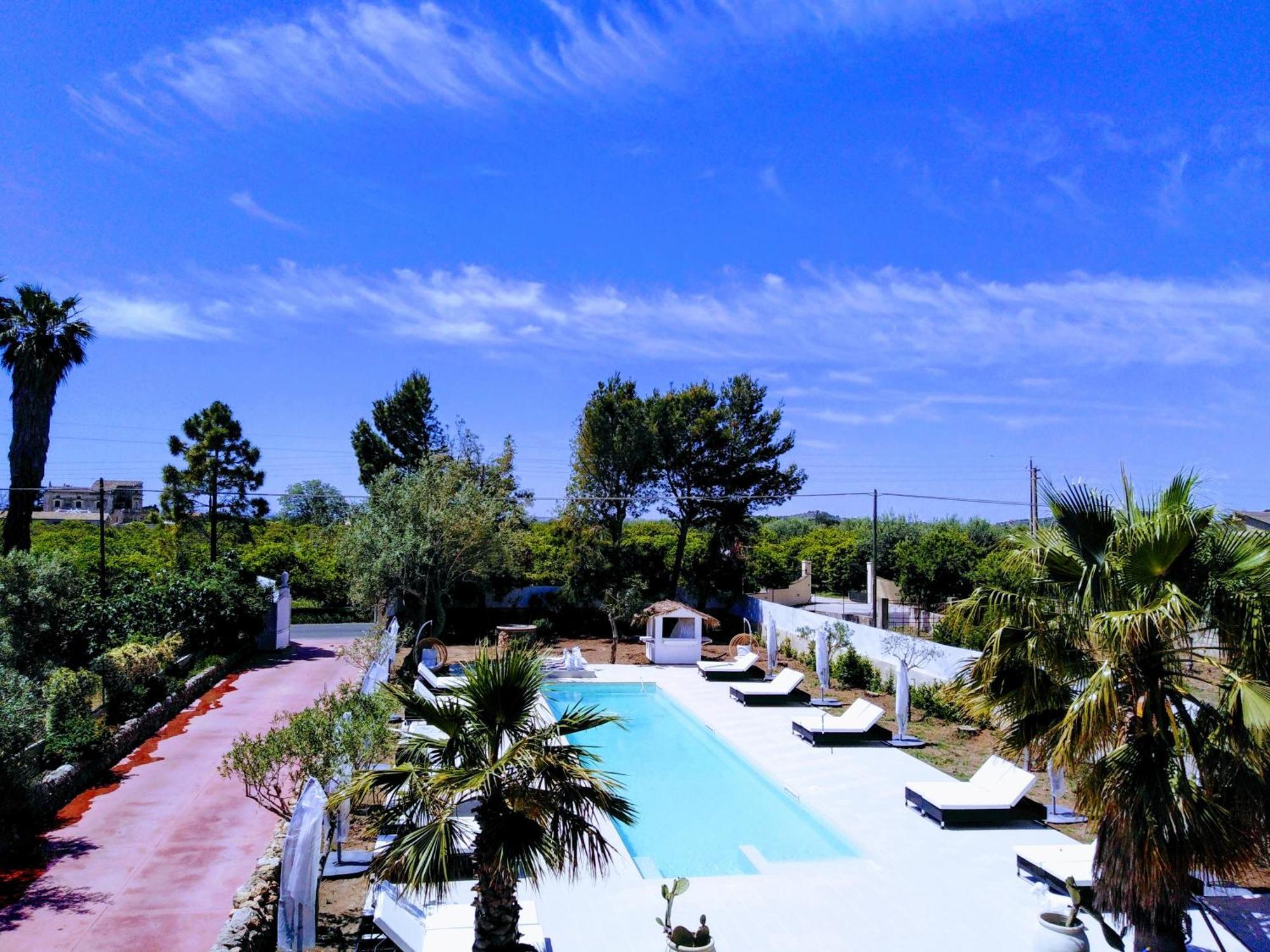 Hotel Residence Noto Marina Relais Калабернардо Екстериор снимка